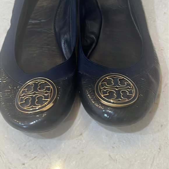 Navy Blue patent Caroline Tory Burch Flats size 8.5 - Picture 2 of 11